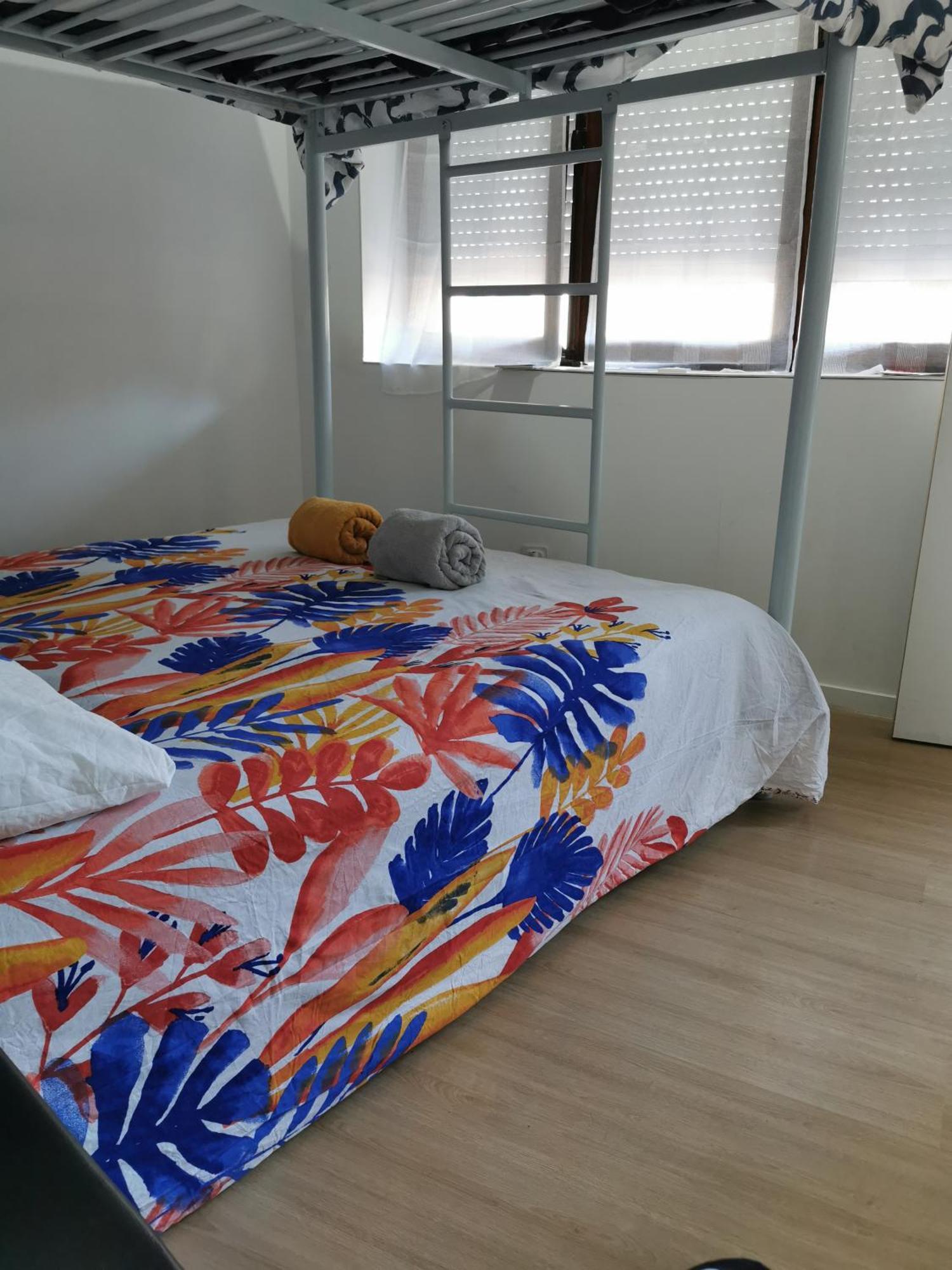 Locatif Gare Lille Europe Souvenir Bed and Breakfast Eksteriør billede