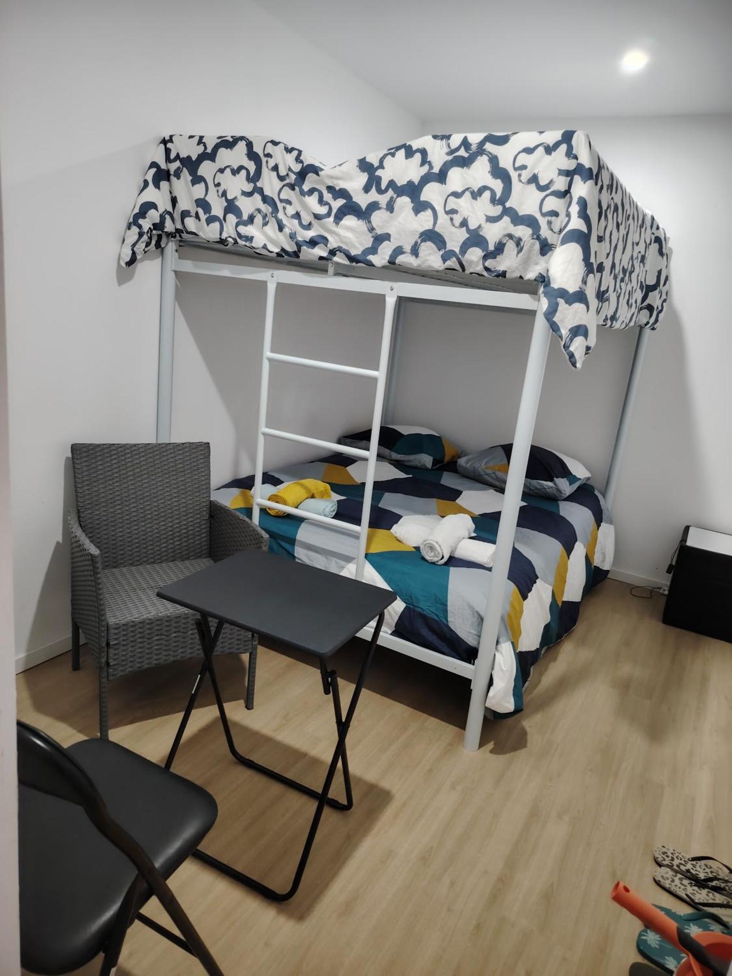 Locatif Gare Lille Europe Souvenir Bed and Breakfast Eksteriør billede